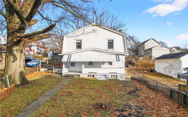 1320 WOODMONT AVENUE, New Kensington, 15068, 3 Bedrooms Bedrooms, 7 Rooms Rooms,1 BathroomBathrooms,Residential,For Sale,WOODMONT AVENUE,1736394