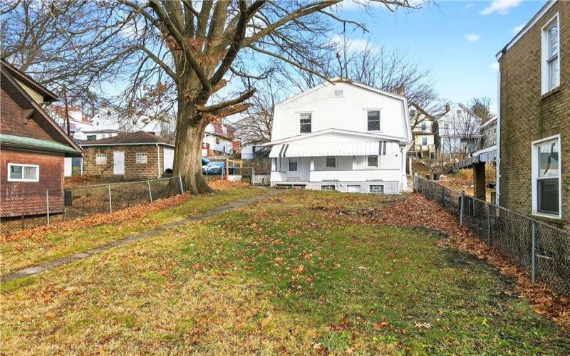 1320 WOODMONT AVENUE, New Kensington, 15068, 3 Bedrooms Bedrooms, 7 Rooms Rooms,1 BathroomBathrooms,Residential,For Sale,WOODMONT AVENUE,1736394