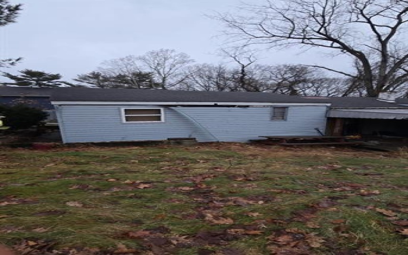 1110 Bluff Dr, New Kensington, 15068, 2 Bedrooms Bedrooms, 1 Room Rooms,1 BathroomBathrooms,Residential,For Sale,Bluff Dr,1736403