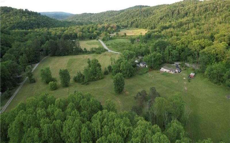 931 DARLINGTON ROAD, LIGONIER, 15658, ,Farm-acreage-lot,For Sale,DARLINGTON ROAD,1742444