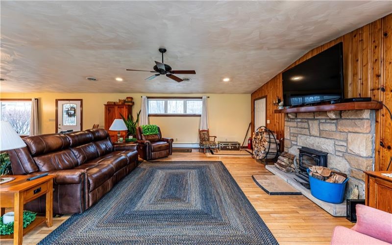 931 DARLINGTON ROAD, LIGONIER, 15658, 3 Bedroom Bedrooms, ,2 BathroomBathrooms,Farm-acreage-lot,For Sale,DARLINGTON ROAD,1742444