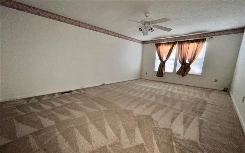 1108 Arrowhead Dr, Washington, 15301, 3 Bedrooms Bedrooms, ,2.1 BathroomsBathrooms,Residential,For Sale,Arrowhead Dr,1739675