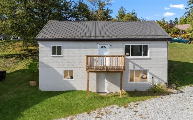 1460 Guffey, Irwin, 15642, 3 Bedrooms Bedrooms, 8 Rooms Rooms,1.1 BathroomsBathrooms,Residential,For Sale,Guffey,1725722