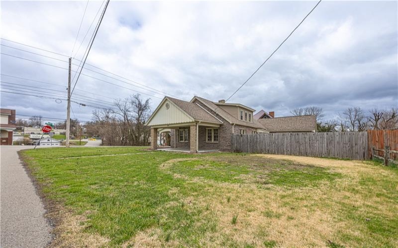 202 Georgia Ave, Connellsville, 15425, 4 Bedrooms Bedrooms, ,2 BathroomsBathrooms,Residential,For Sale,Georgia Ave,1744964