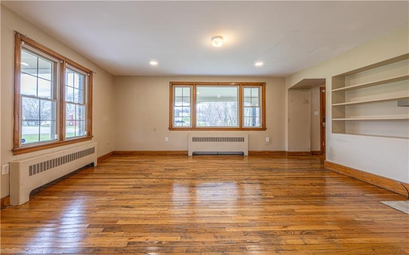 202 Georgia Ave, Connellsville, 15425, 4 Bedrooms Bedrooms, ,2 BathroomsBathrooms,Residential,For Sale,Georgia Ave,1744964