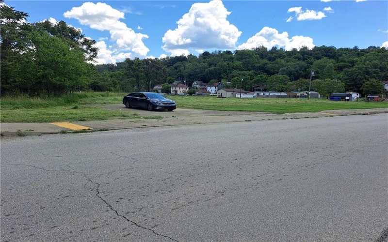 1220 Water St, Brownsville, 15417, ,Commercial-industrial-business,For Sale,Water St,1742493