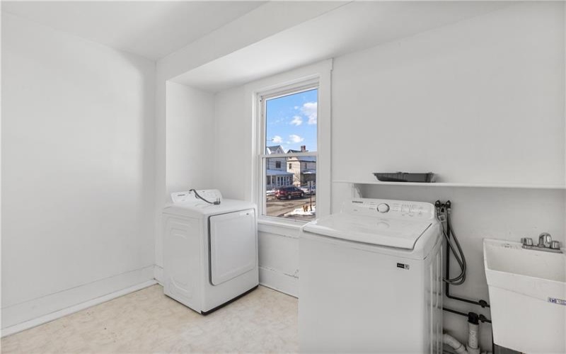 1206 Summerlea Ave, Washington, 15301, 3 Bedrooms Bedrooms, 11 Rooms Rooms,1 BathroomBathrooms,Residential,For Sale,Summerlea Ave,1739702