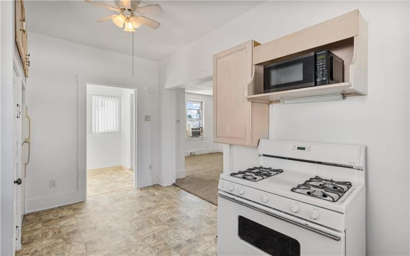 1206 Summerlea Ave, Washington, 15301, 3 Bedrooms Bedrooms, 11 Rooms Rooms,1 BathroomBathrooms,Residential,For Sale,Summerlea Ave,1739702