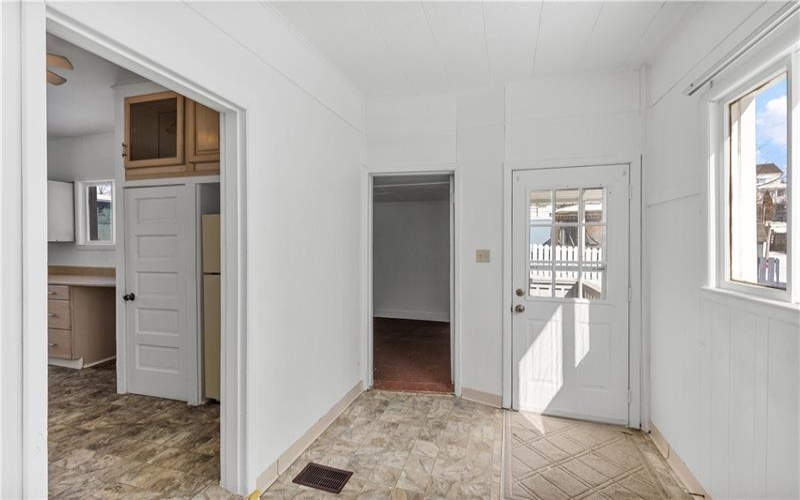 1206 Summerlea Ave, Washington, 15301, 3 Bedrooms Bedrooms, 11 Rooms Rooms,1 BathroomBathrooms,Residential,For Sale,Summerlea Ave,1739702