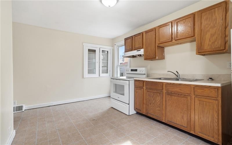 144 Ridge Avenue, New Kensington, 15068, ,Multi-unit,For Sale,Ridge Avenue,1747220