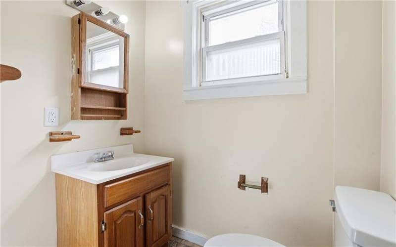144 Ridge Avenue, New Kensington, 15068, ,Multi-unit,For Sale,Ridge Avenue,1747220