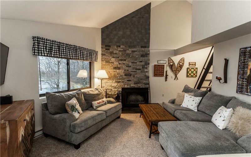 1234 Gristmill Lane, Hidden Valley, 15502, 1 Bedroom Bedrooms, 6 Rooms Rooms,0.2 BathroomBathrooms,Residential,For Sale,Gristmill Lane,1745016