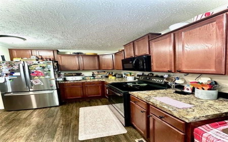 203 Knight Dr, Rostraver Township, 15012, 3 Bedrooms Bedrooms, ,2 BathroomsBathrooms,Residential,For Sale,Knight Dr,1739773
