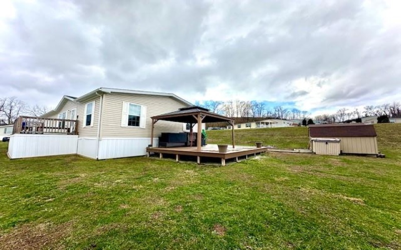 203 Knight Dr, Rostraver Township, 15012, 3 Bedrooms Bedrooms, ,2 BathroomsBathrooms,Residential,For Sale,Knight Dr,1739773