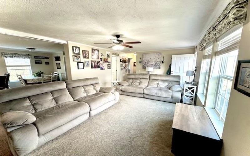 203 Knight Dr, Rostraver Township, 15012, 3 Bedrooms Bedrooms, ,2 BathroomsBathrooms,Residential,For Sale,Knight Dr,1739773