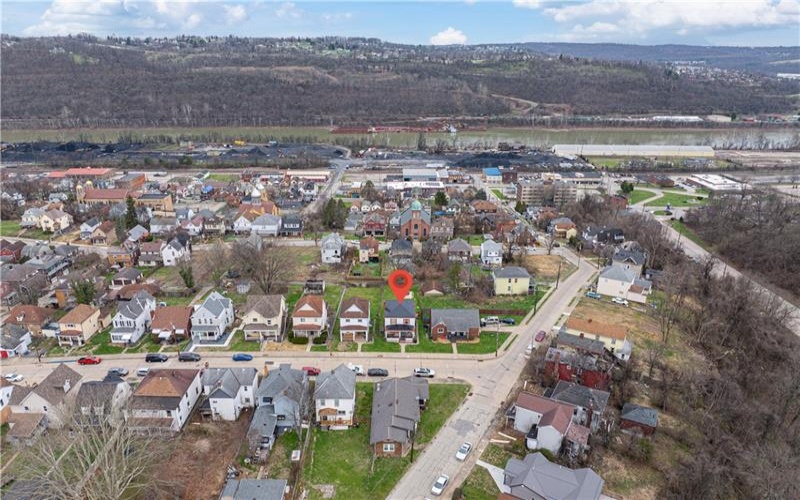 11 Knox Ave, Monessen, 15062, 3 Bedrooms Bedrooms, 9 Rooms Rooms,1 BathroomBathrooms,Residential,For Sale,Knox Ave,1745026