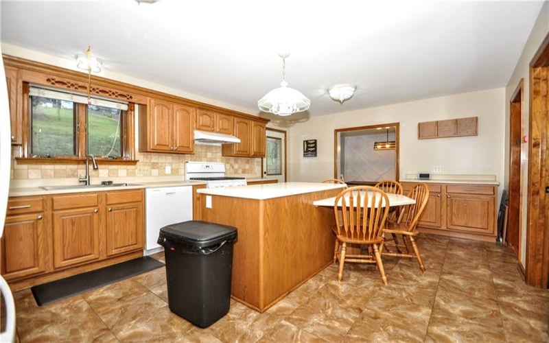 137 Vine St, Canonsburg, 15317, 3 Bedrooms Bedrooms, ,2 BathroomsBathrooms,Residential,For Sale,Vine St,1736648
