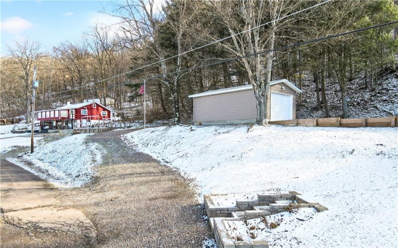447 Lake Side Rd, Addison, 15411, 2 Bedrooms Bedrooms, ,1 BathroomBathrooms,Residential,For Sale,Lake Side Rd,1736672