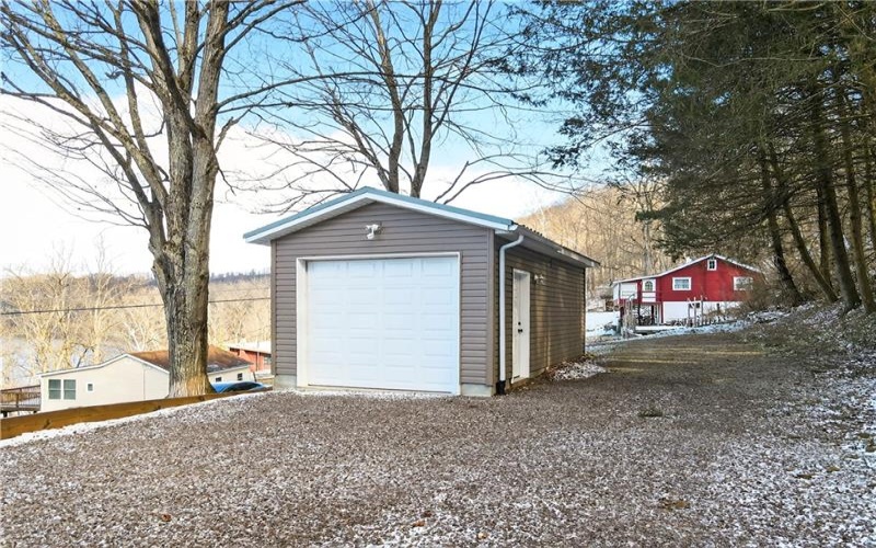 447 Lake Side Rd, Addison, 15411, 2 Bedrooms Bedrooms, ,1 BathroomBathrooms,Residential,For Sale,Lake Side Rd,1736672