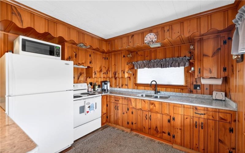 447 Lake Side Rd, Addison, 15411, 2 Bedrooms Bedrooms, ,1 BathroomBathrooms,Residential,For Sale,Lake Side Rd,1736672