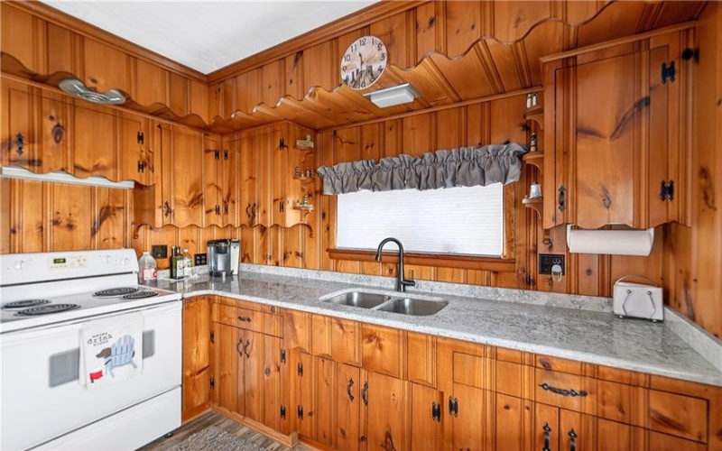 447 Lake Side Rd, Addison, 15411, 2 Bedrooms Bedrooms, ,1 BathroomBathrooms,Residential,For Sale,Lake Side Rd,1736672