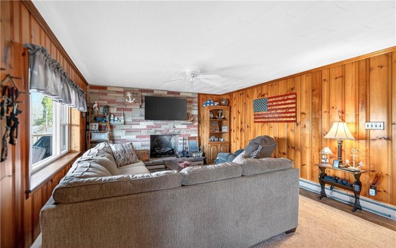 447 Lake Side Rd, Addison, 15411, 2 Bedrooms Bedrooms, ,1 BathroomBathrooms,Residential,For Sale,Lake Side Rd,1736672