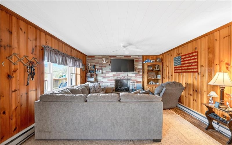 447 Lake Side Rd, Addison, 15411, 2 Bedrooms Bedrooms, ,1 BathroomBathrooms,Residential,For Sale,Lake Side Rd,1736672
