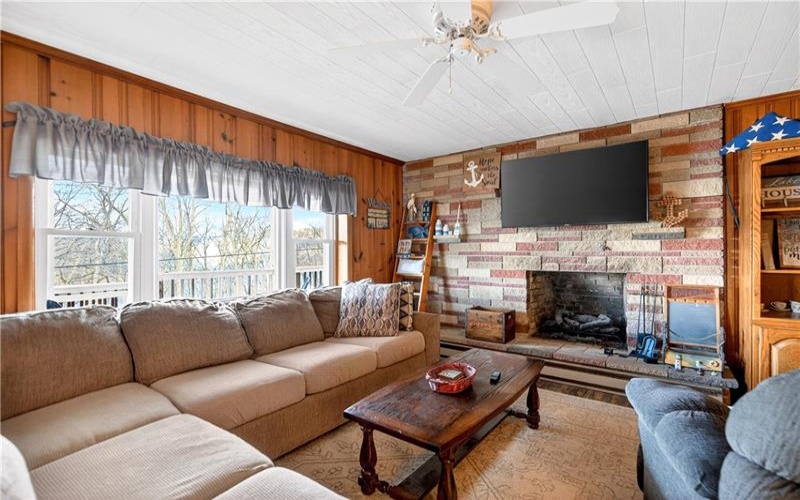 447 Lake Side Rd, Addison, 15411, 2 Bedrooms Bedrooms, ,1 BathroomBathrooms,Residential,For Sale,Lake Side Rd,1736672
