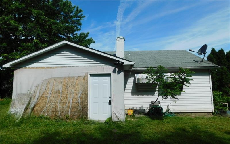 120 Bailey Avenue, Uniontown, 15401, 2 Bedrooms Bedrooms, ,1 BathroomBathrooms,Residential,For Sale,Bailey Avenue,1739858