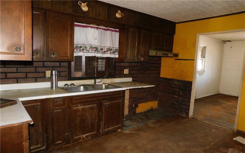 120 Bailey Avenue, Uniontown, 15401, 2 Bedrooms Bedrooms, ,1 BathroomBathrooms,Residential,For Sale,Bailey Avenue,1739858