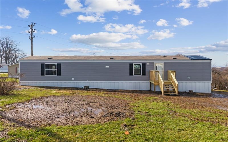 125 Laurel View Dr, Mount Pleasant, 15666, 2 Bedrooms Bedrooms, ,2 BathroomsBathrooms,Residential,For Sale,Laurel View Dr,1742640