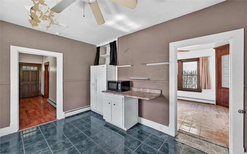 1824 Jefferson Ave, Washington, 15301, 3 Bedrooms Bedrooms, 7 Rooms Rooms,1 BathroomBathrooms,Residential,For Sale,Jefferson Ave,1745069