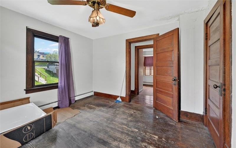 1824 Jefferson Ave, Washington, 15301, 3 Bedrooms Bedrooms, 7 Rooms Rooms,1 BathroomBathrooms,Residential,For Sale,Jefferson Ave,1745069