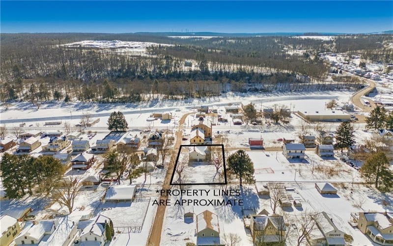 451 Main St, Rockwood, 15557, 7 Bedrooms Bedrooms, ,3.1 BathroomsBathrooms,Residential,For Sale,Main St,1739868