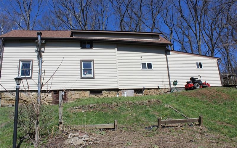 283 Duck Hollow Road, Uniontown, 15401, 2 Bedrooms Bedrooms, 5 Rooms Rooms,2 BathroomsBathrooms,Residential,For Sale,Duck Hollow Road,1745092