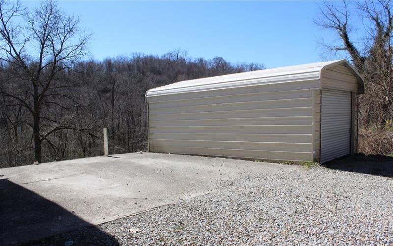 283 Duck Hollow Road, Uniontown, 15401, 2 Bedrooms Bedrooms, 5 Rooms Rooms,2 BathroomsBathrooms,Residential,For Sale,Duck Hollow Road,1745092