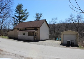 283 Duck Hollow Road, Uniontown, 15401, 2 Bedrooms Bedrooms, 5 Rooms Rooms,2 BathroomsBathrooms,Residential,For Sale,Duck Hollow Road,1745092
