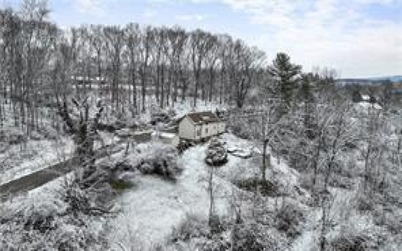 283 Duck Hollow Road, Uniontown, 15401, 2 Bedrooms Bedrooms, 5 Rooms Rooms,2 BathroomsBathrooms,Residential,For Sale,Duck Hollow Road,1745092