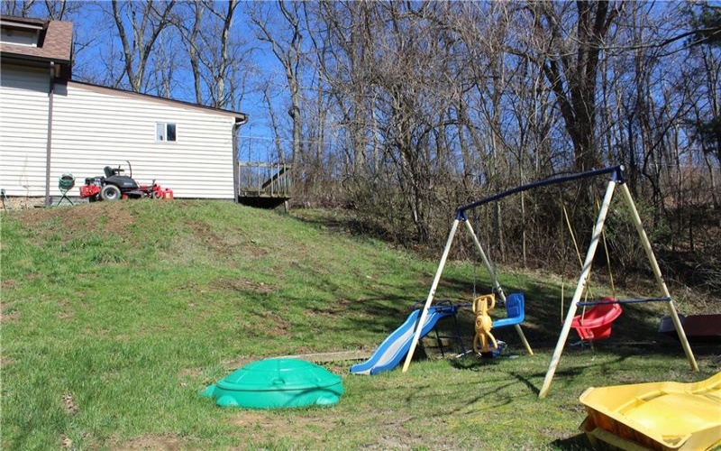 283 Duck Hollow Road, Uniontown, 15401, 2 Bedrooms Bedrooms, 5 Rooms Rooms,2 BathroomsBathrooms,Residential,For Sale,Duck Hollow Road,1745092