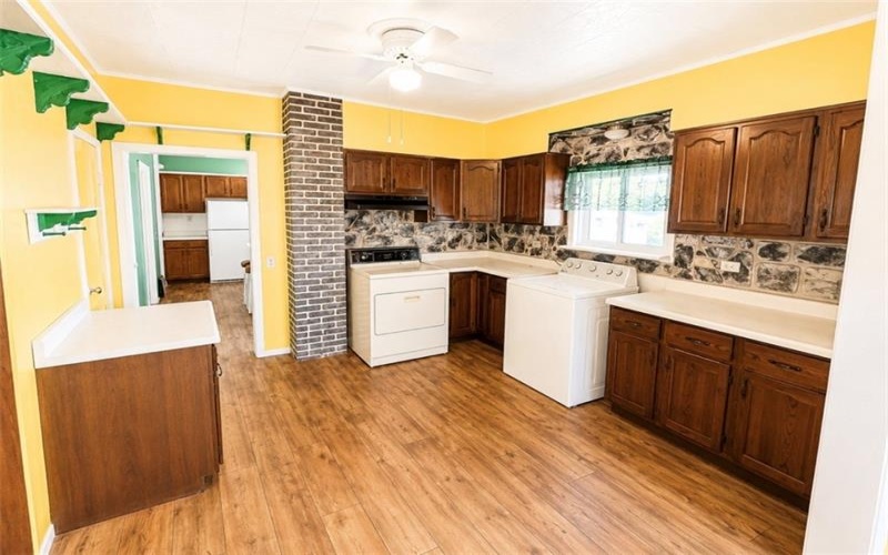 1206 Chestnut St, Connellsville, 15425, 6 Bedrooms Bedrooms, 13 Rooms Rooms,2 BathroomsBathrooms,Residential,For Sale,Chestnut St,1745143