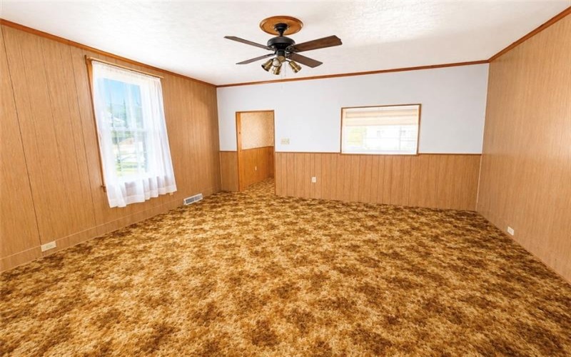1206 Chestnut St, Connellsville, 15425, 6 Bedrooms Bedrooms, 13 Rooms Rooms,2 BathroomsBathrooms,Residential,For Sale,Chestnut St,1745143