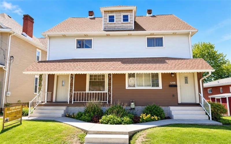 1206 Chestnut St, Connellsville, 15425, 6 Bedrooms Bedrooms, 13 Rooms Rooms,2 BathroomsBathrooms,Residential,For Sale,Chestnut St,1745143