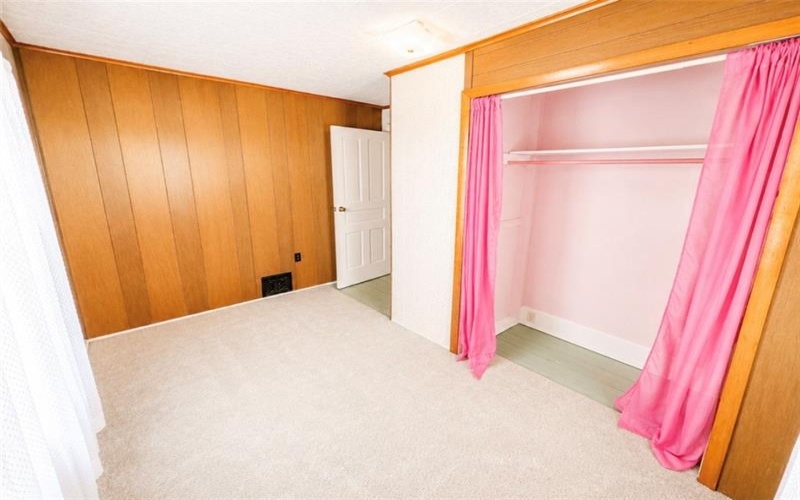 1206 Chestnut St, Connellsville, 15425, 6 Bedrooms Bedrooms, 13 Rooms Rooms,2 BathroomsBathrooms,Residential,For Sale,Chestnut St,1745143