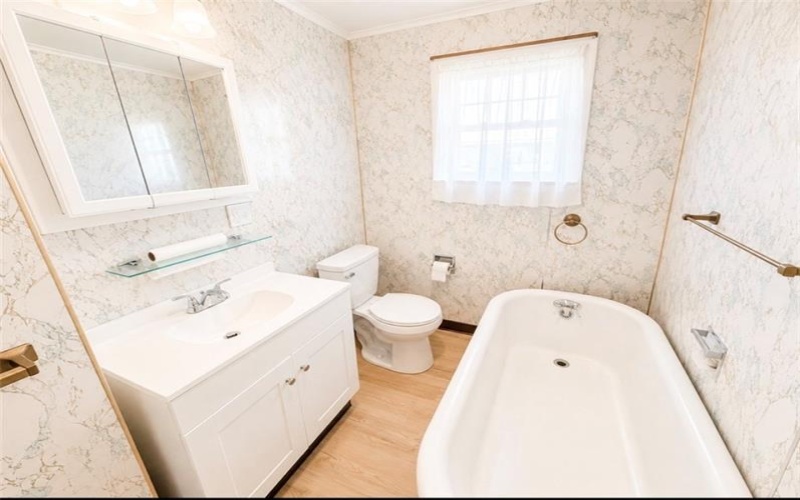 1206 Chestnut St, Connellsville, 15425, 6 Bedrooms Bedrooms, 13 Rooms Rooms,2 BathroomsBathrooms,Residential,For Sale,Chestnut St,1745143