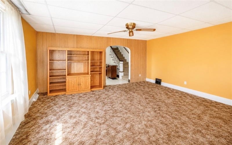 1206 Chestnut St, Connellsville, 15425, 6 Bedrooms Bedrooms, 13 Rooms Rooms,2 BathroomsBathrooms,Residential,For Sale,Chestnut St,1745143