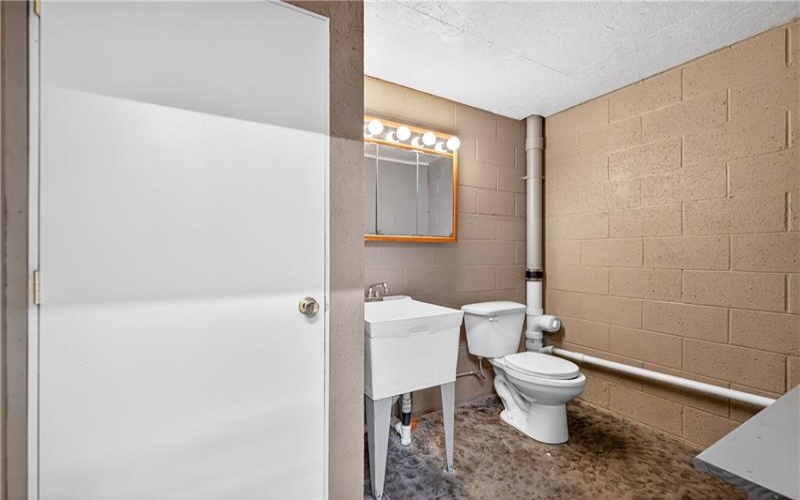 1204 Memorial Blvd, Connellsville, 15425, 4 Bedrooms Bedrooms, ,3 BathroomsBathrooms,Residential,For Sale,Memorial Blvd,1742667