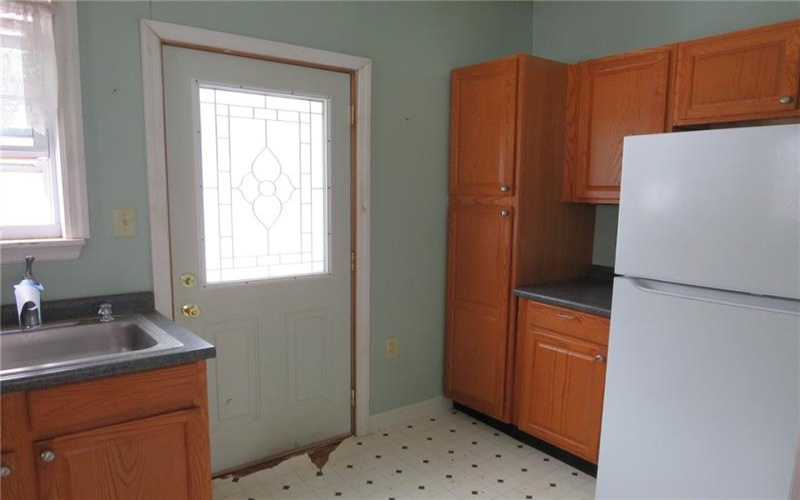 2189 Dunn Station Rd, Prosperity, 15329, 3 Bedrooms Bedrooms, 8 Rooms Rooms,1 BathroomBathrooms,Residential,For Sale,Dunn Station Rd,1739908