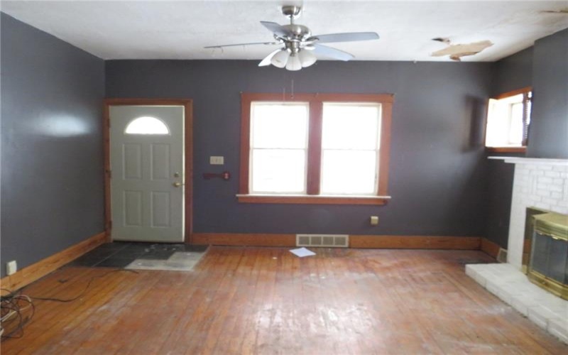 2189 Dunn Station Rd, Prosperity, 15329, 3 Bedrooms Bedrooms, 8 Rooms Rooms,1 BathroomBathrooms,Residential,For Sale,Dunn Station Rd,1739908