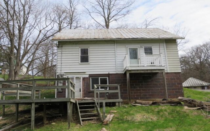 2189 Dunn Station Rd, Prosperity, 15329, 3 Bedrooms Bedrooms, 8 Rooms Rooms,1 BathroomBathrooms,Residential,For Sale,Dunn Station Rd,1739908