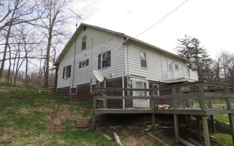 2189 Dunn Station Rd, Prosperity, 15329, 3 Bedrooms Bedrooms, 8 Rooms Rooms,1 BathroomBathrooms,Residential,For Sale,Dunn Station Rd,1739908